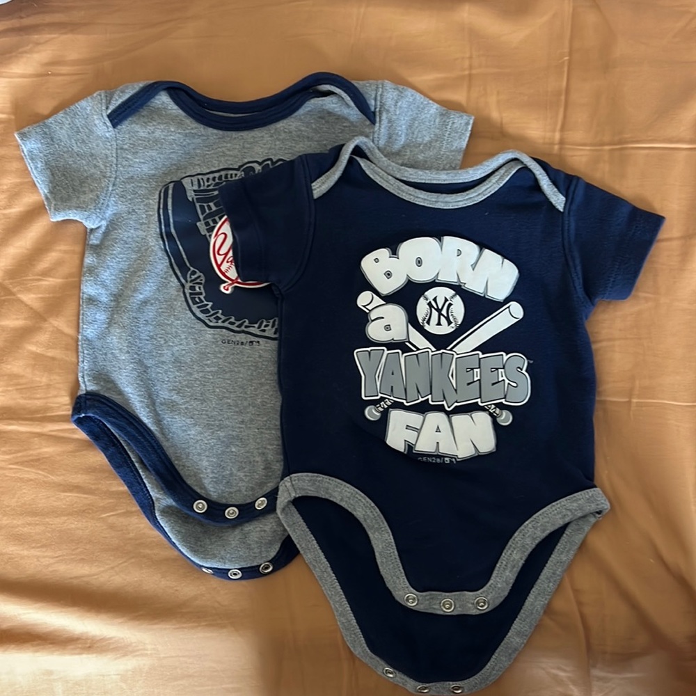 Infant New York Yankees Navy/Heathered Gray Double 2-Pack Bodysuit Set